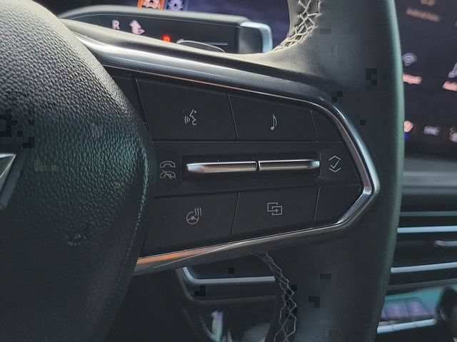 Used 2024 Chevrolet Traverse LT FWD image 24