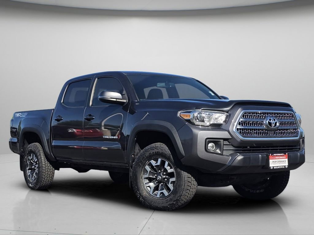 Used 2016 Toyota Tacoma TRD Off-Road AWD/4WD image 2