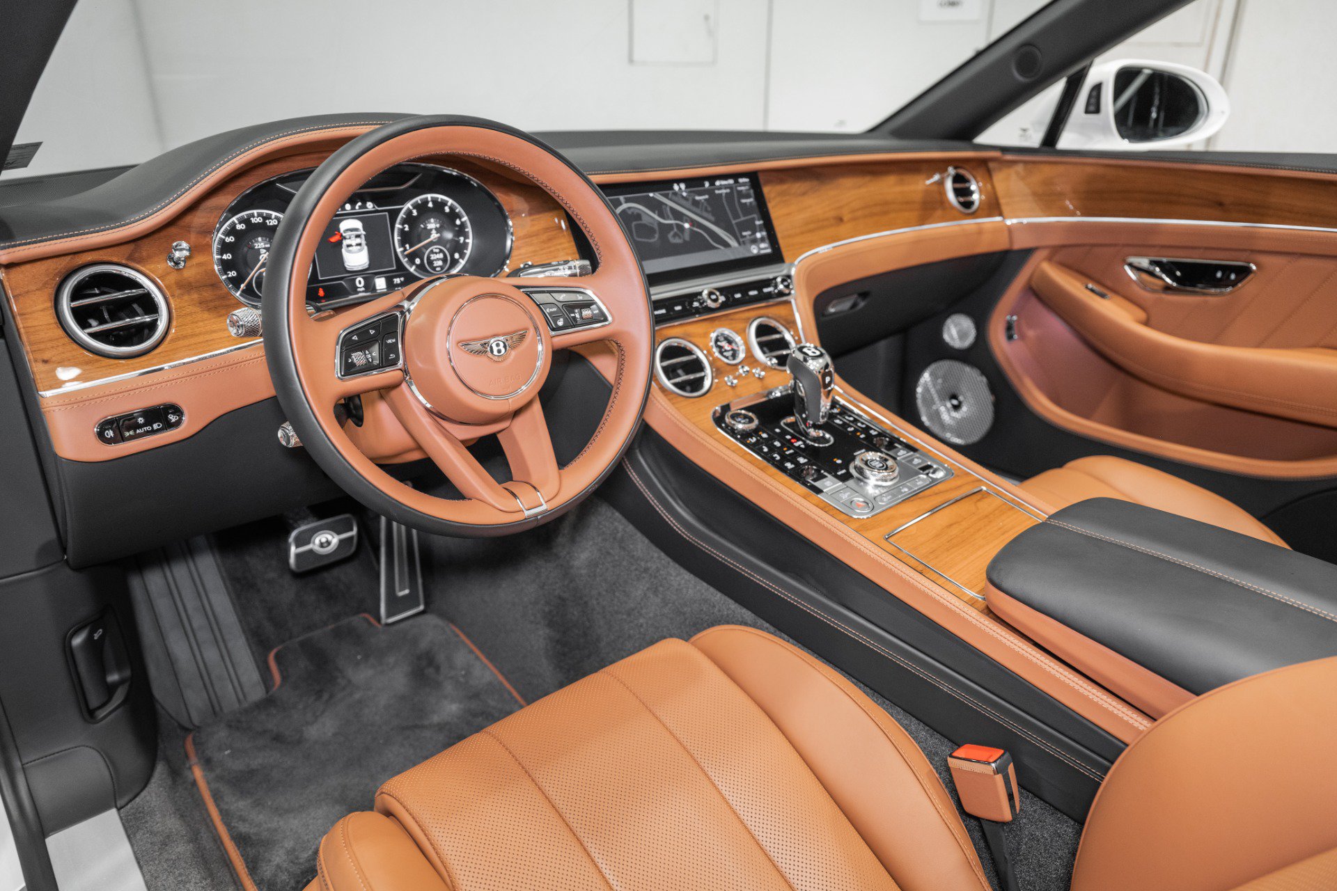 New 2024 Bentley Continental GT V8 AWD/4WD image 20