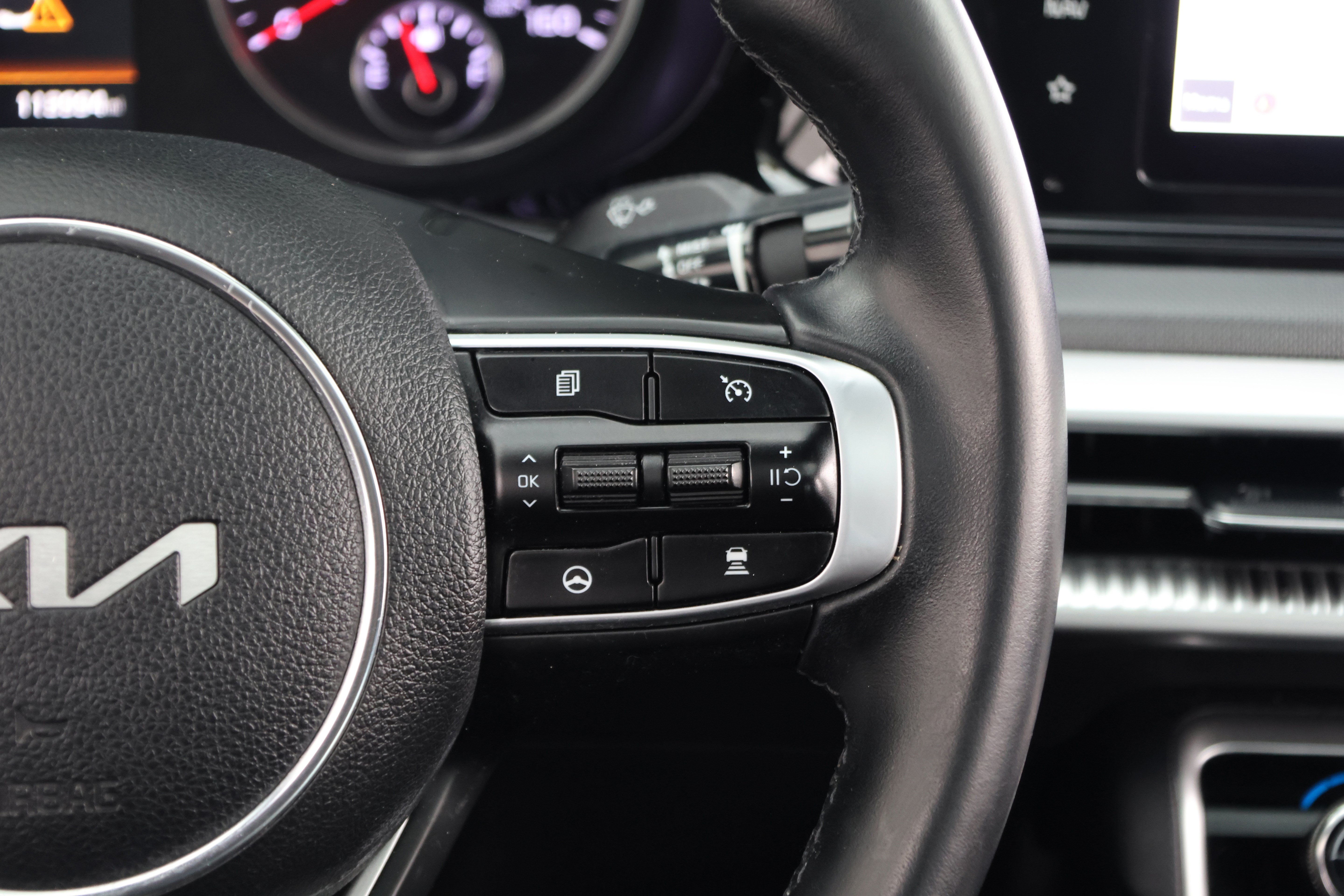 Used 2022 Kia K5 GT-Line w/ GT-Line FWD Premium Package image 17