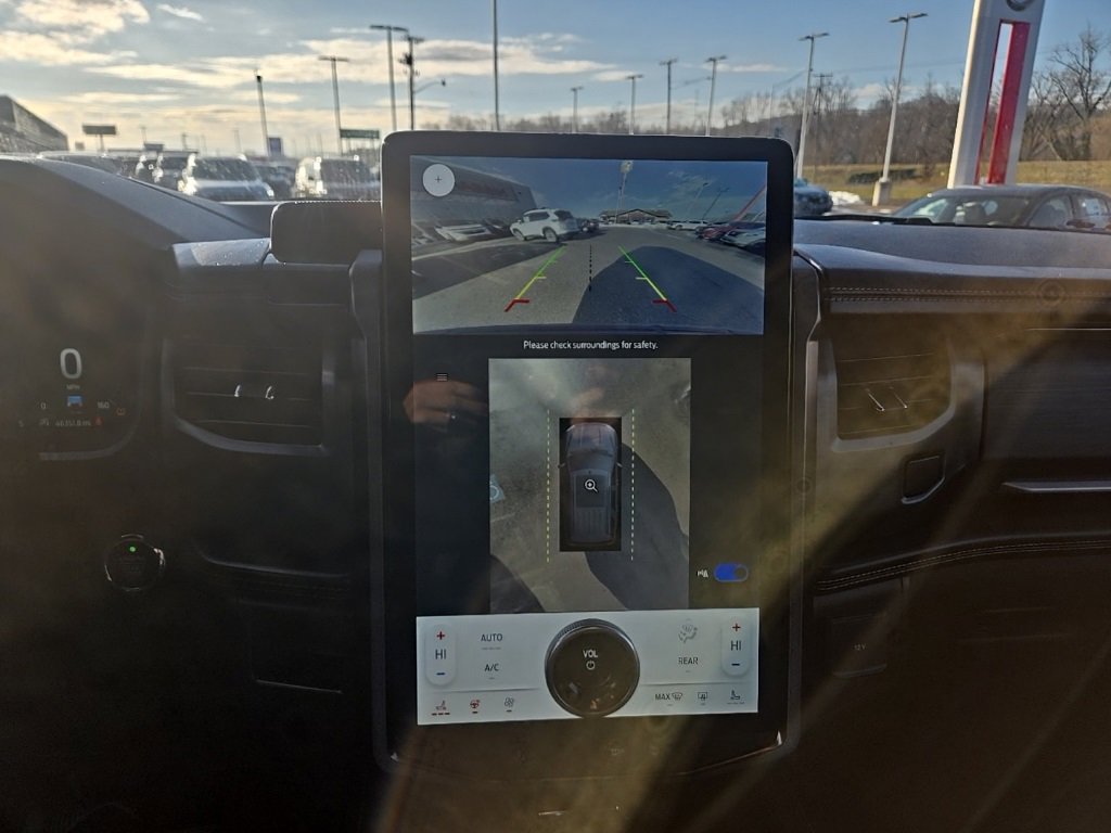 Used 2022 Ford Expedition Max Platinum image 28