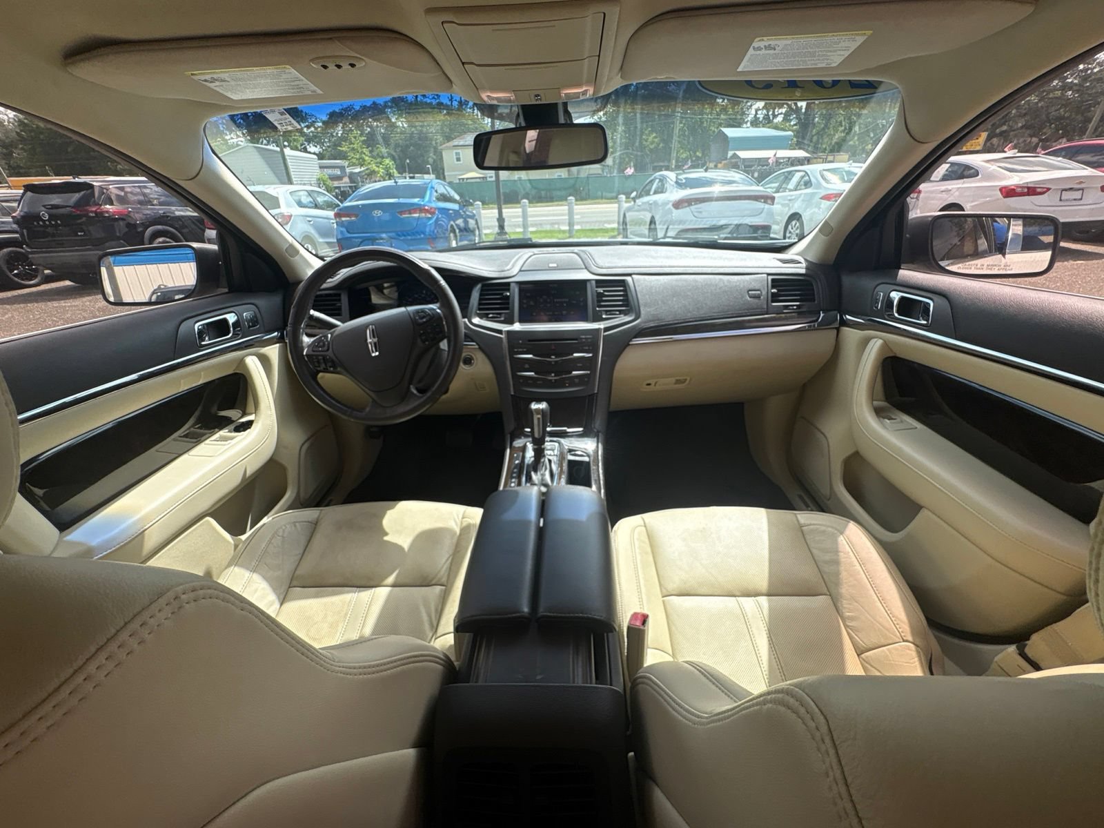 Used 2015 Lincoln MKS w/ Equipment Group 101A FWD image 17