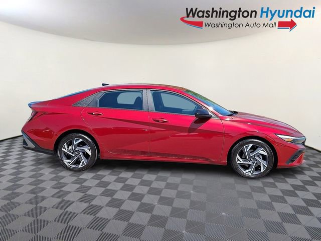 Certified 2025 Hyundai Elantra Sport FWD image 7