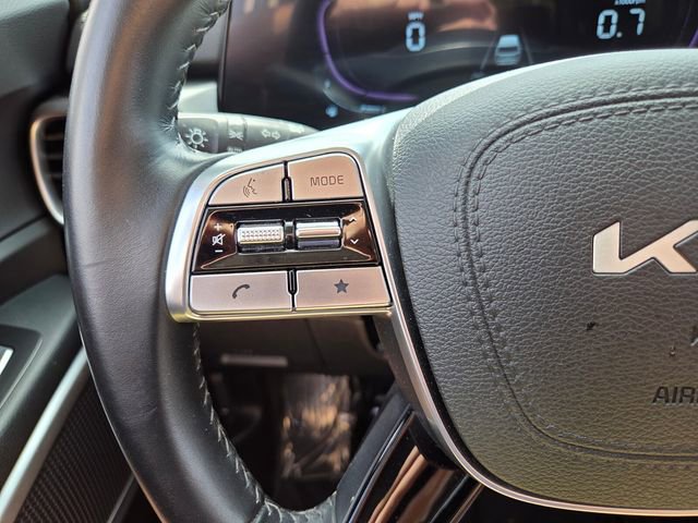 Used 2024 Kia Telluride LX image 31