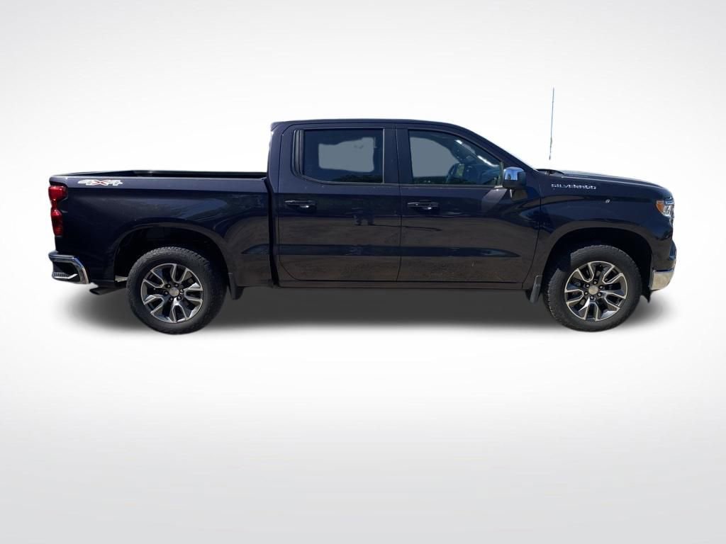 Used 2024 Chevrolet Silverado 1500 LT AWD/4WD image 8