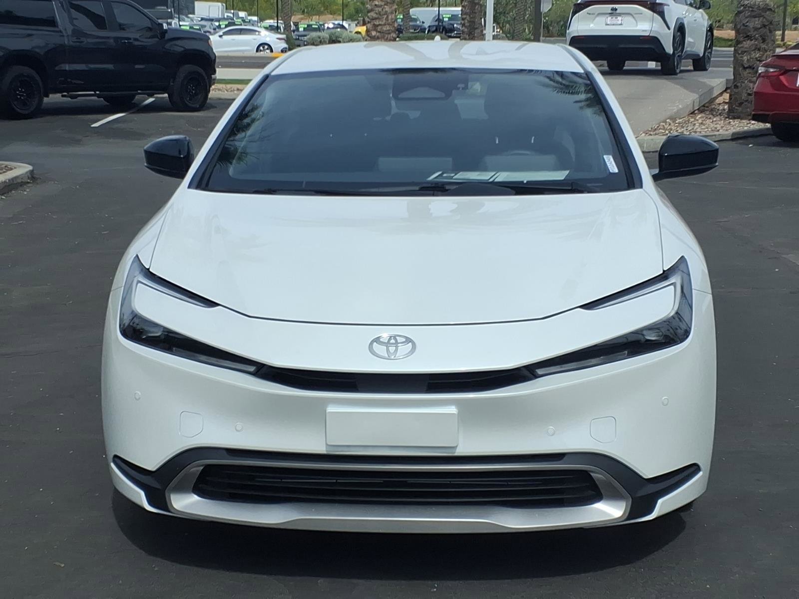 Used 2025 Toyota Prius Plug-In Hybrid FWD image 2