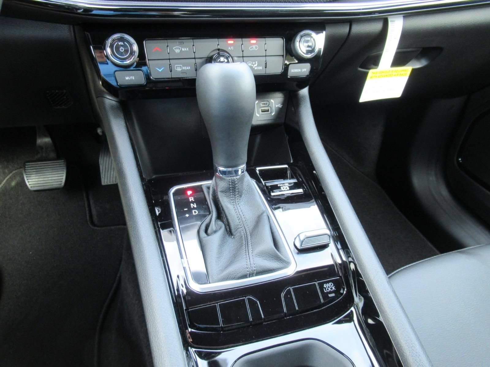 New 2026 Jeep Compass Latitude AWD/4WD image 27