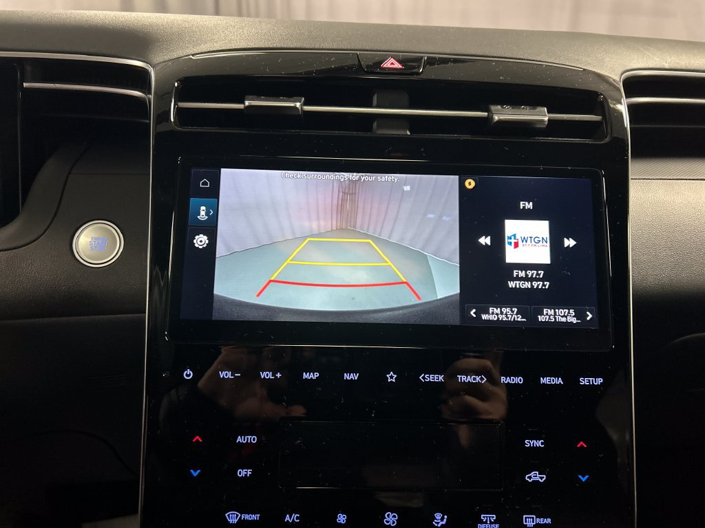 Used 2024 Hyundai Santa Cruz SEL w/ Activity Package FWD image 16