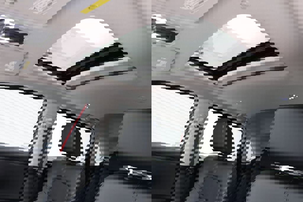 Used 2024 Honda HR-V EX-L image 17