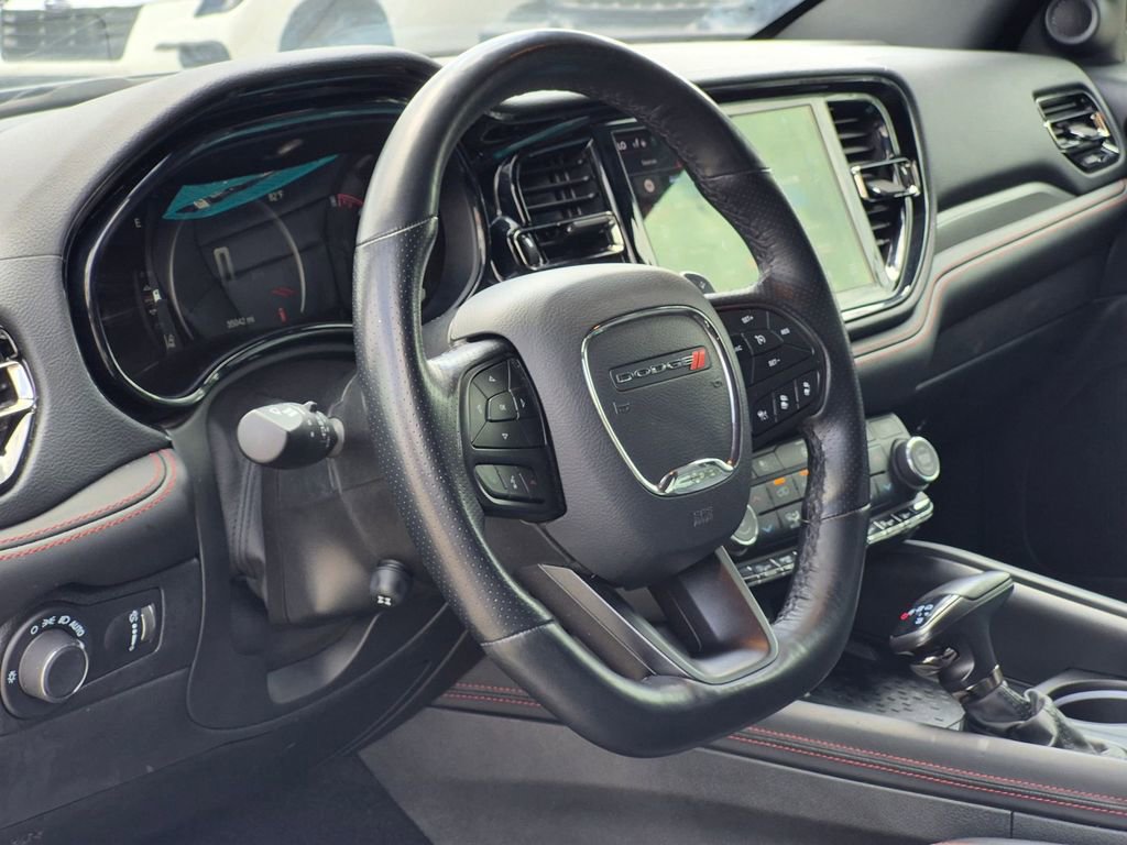 Used 2025 Dodge Durango GT AWD/4WD image 14