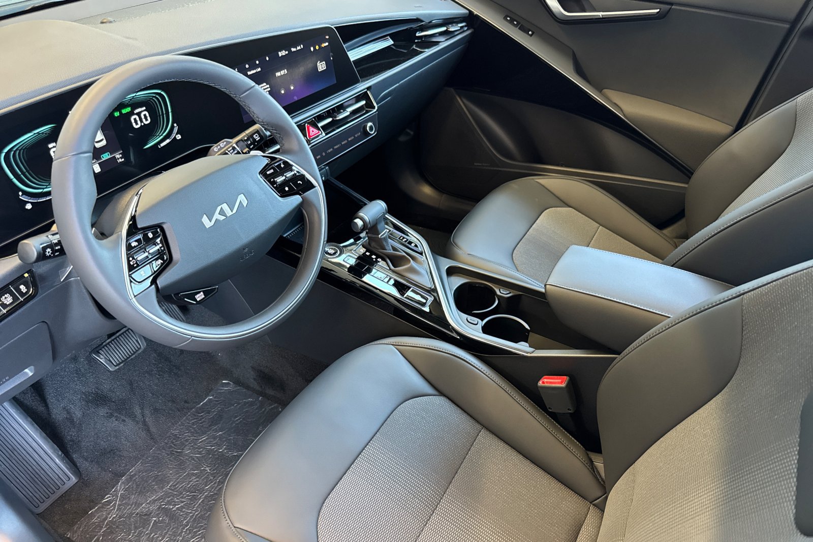 New 2026 Kia Niro EX w/ EX Premium Package FWD image 10
