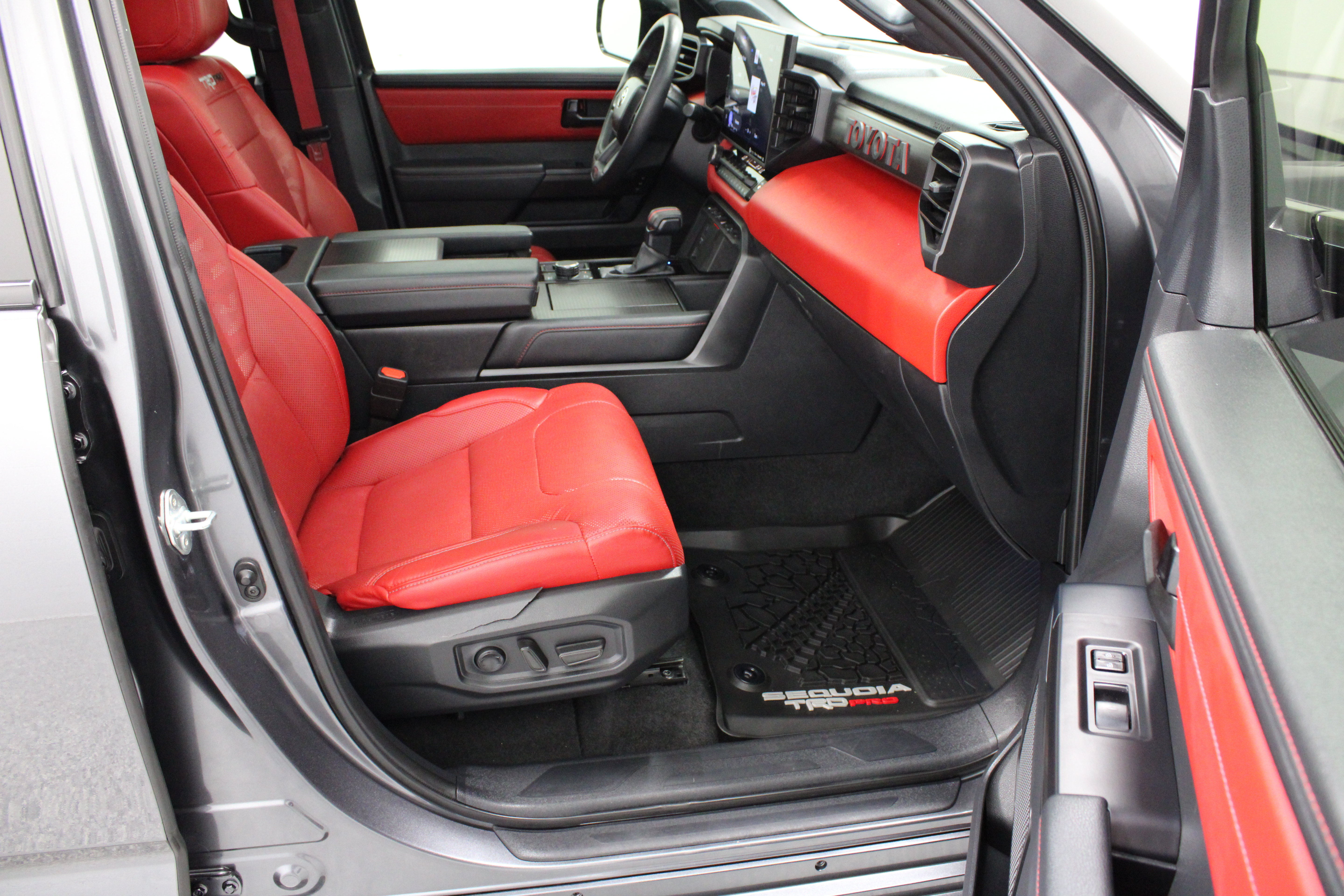 Used 2024 Toyota Sequoia TRD Pro AWD/4WD image 43
