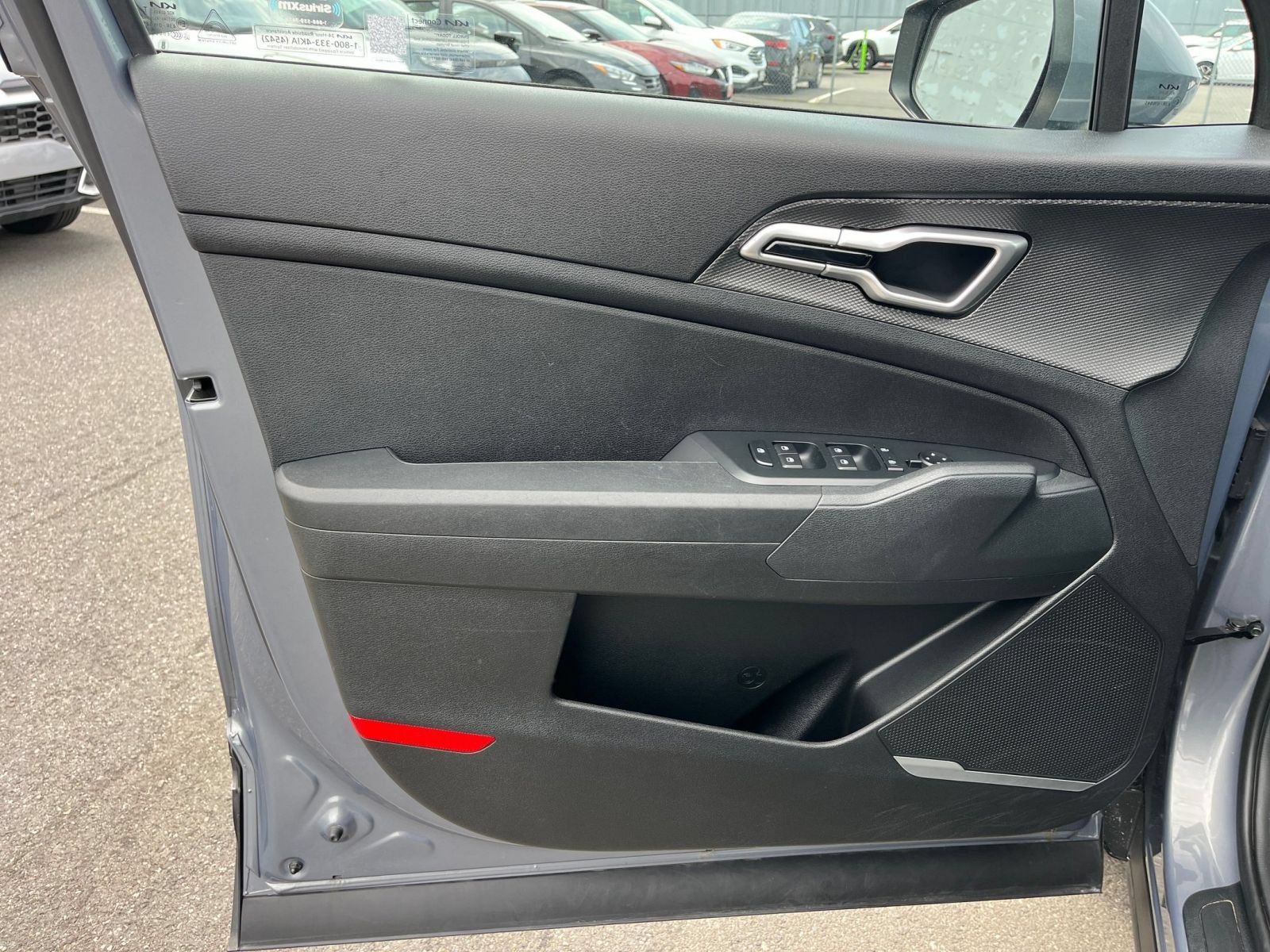 Used 2025 Kia Sportage LX FWD image 15