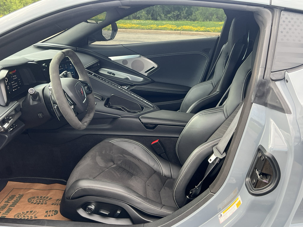 Used 2024 Chevrolet Corvette Stingray Preferred Cpe w/ 2LT RWD image 16