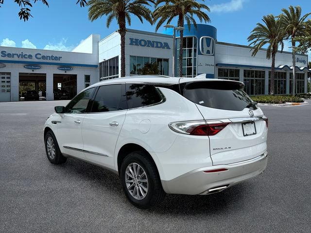 Used 2024 Buick Enclave Essence w/ Technology Package FWD image 6