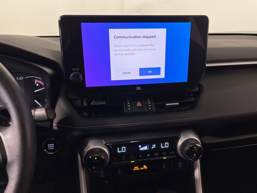 Used 2023 Toyota RAV4 XLE Premium image 20