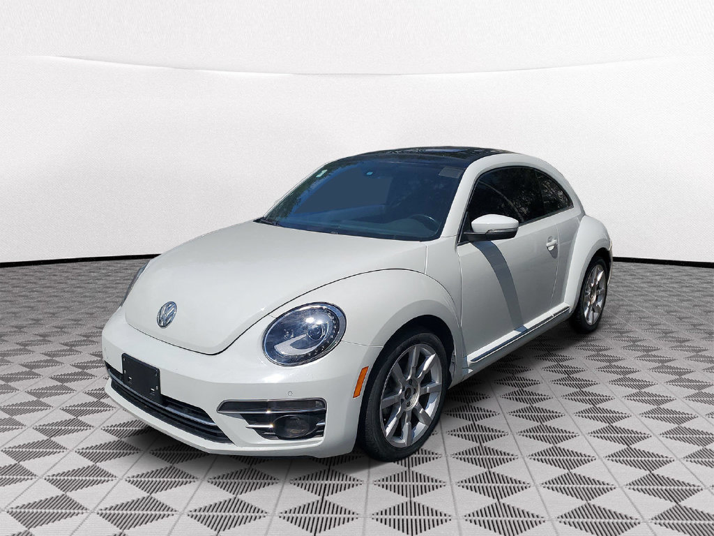 Used 2018 Volkswagen Beetle 2.0T SE FWD image 3