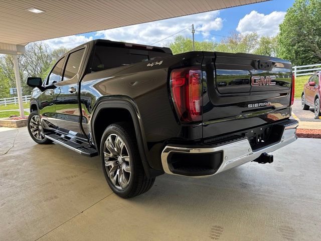 Used 2026 GMC Sierra 1500 SLT w/ SLT Premium Plus Package AWD/4WD image 9