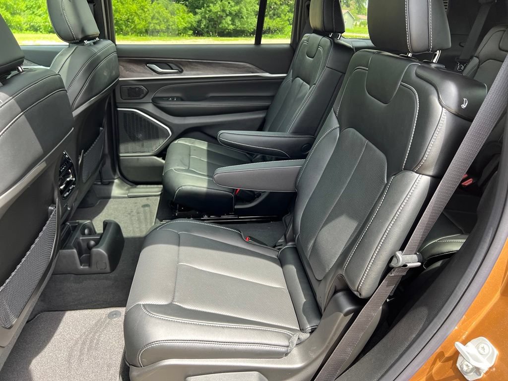New 2026 Jeep Grand Cherokee L Limited AWD/4WD image 27