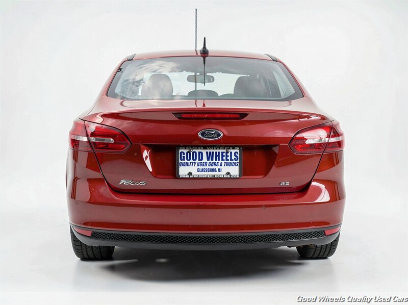 Used 2018 Ford Focus SE FWD image 6