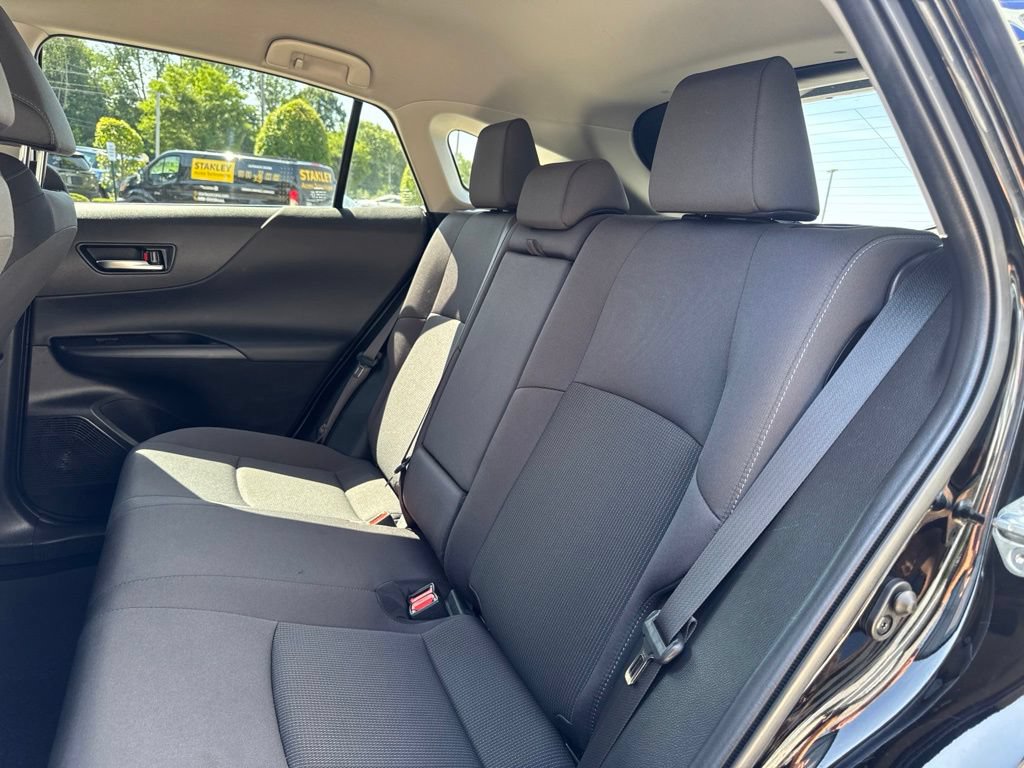 Used 2023 Toyota Venza LE AWD/4WD image 15