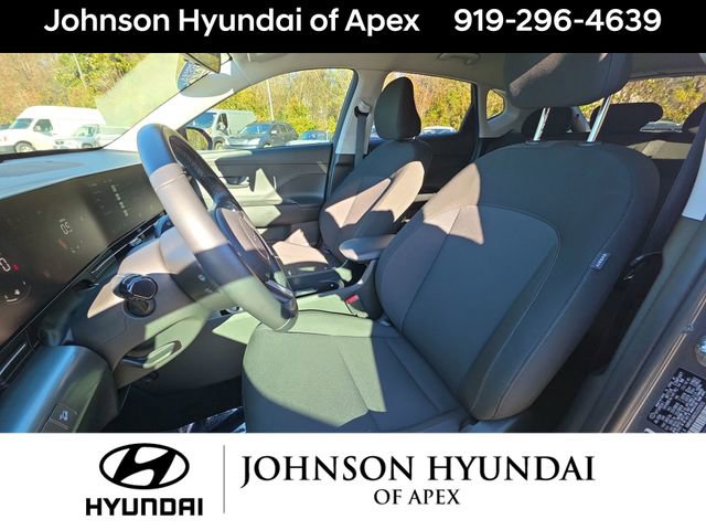 Certified 2025 Hyundai Kona SEL image 24