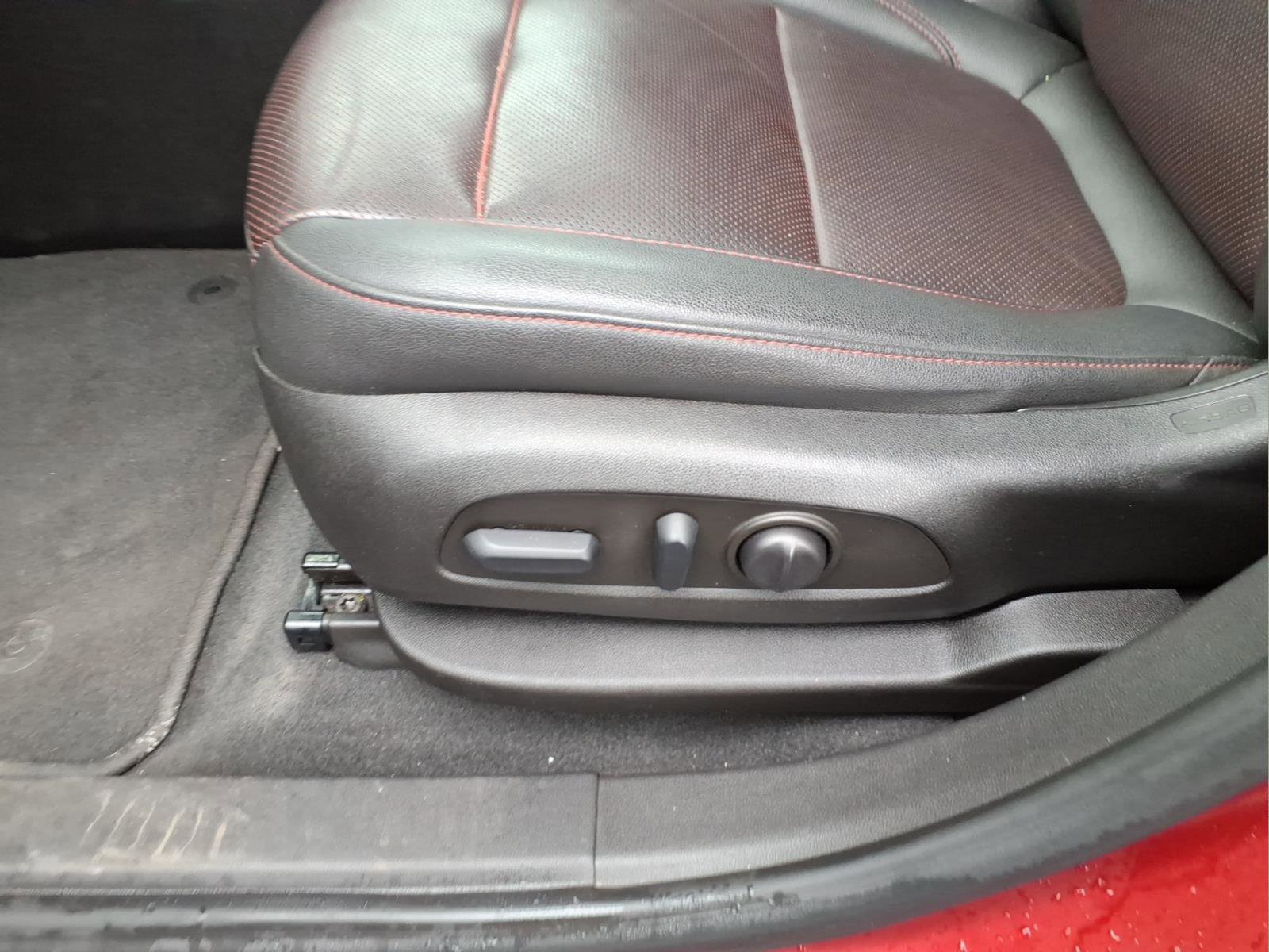 Used 2022 Chevrolet Blazer RS image 17