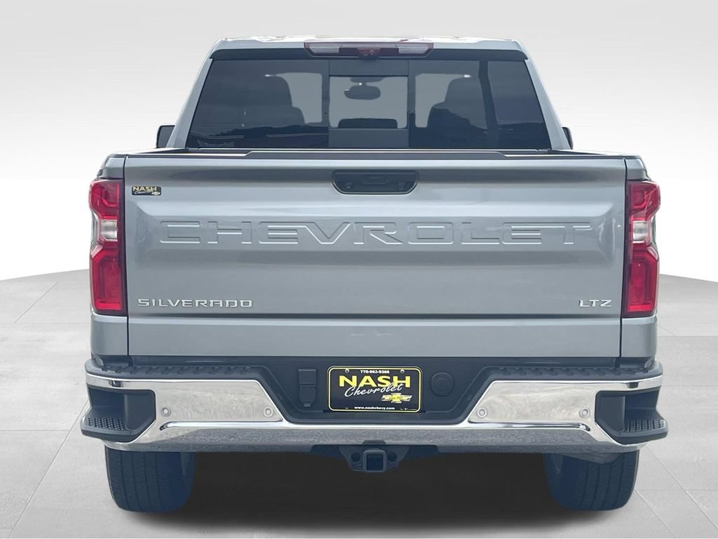 Used 2023 Chevrolet Silverado 1500 LTZ w/ Technology Package AWD/4WD image 4