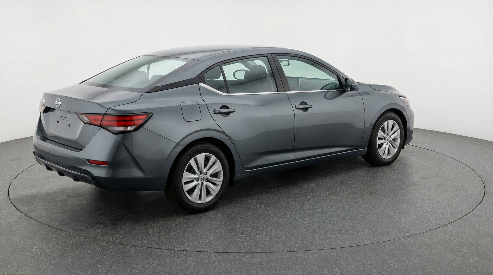 Used 2025 Nissan Sentra S FWD image 9