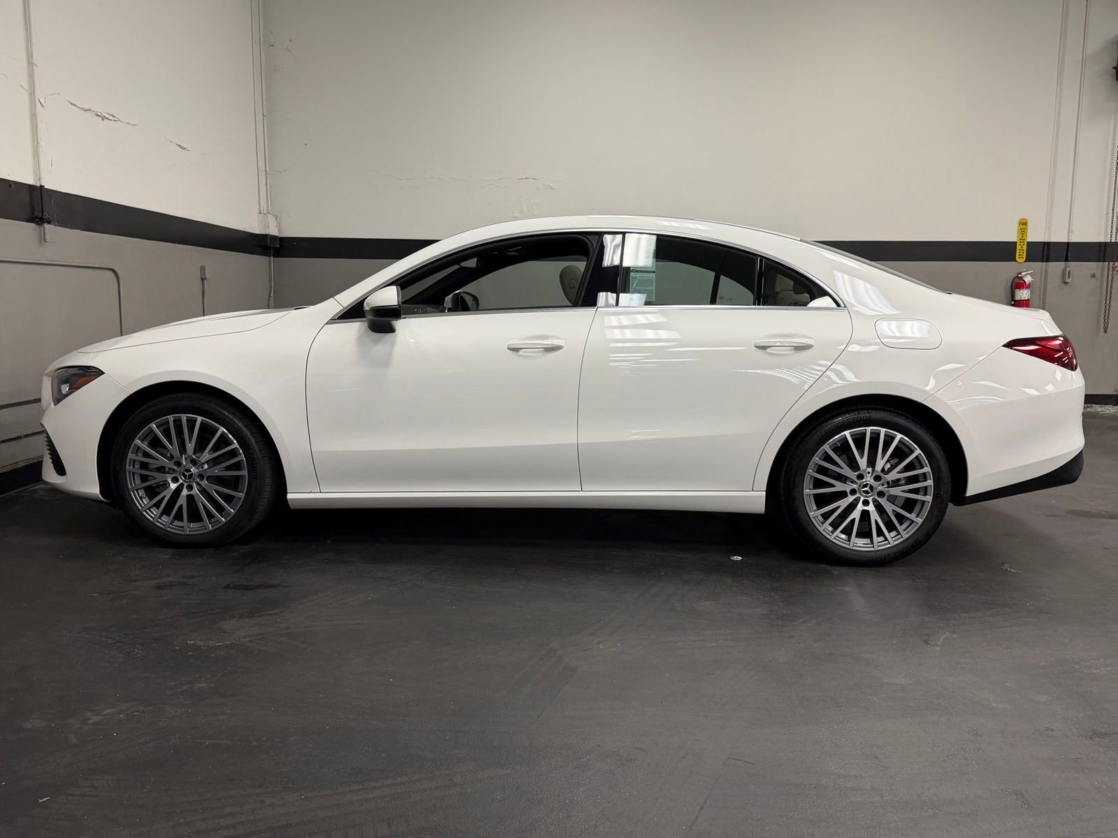 Certified 2025 Mercedes-Benz CLA 250 image 9