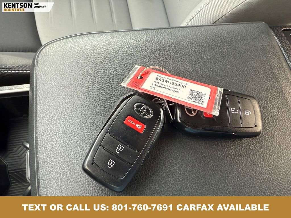 Used 2025 Toyota Tacoma 4x4 Double Cab image 35