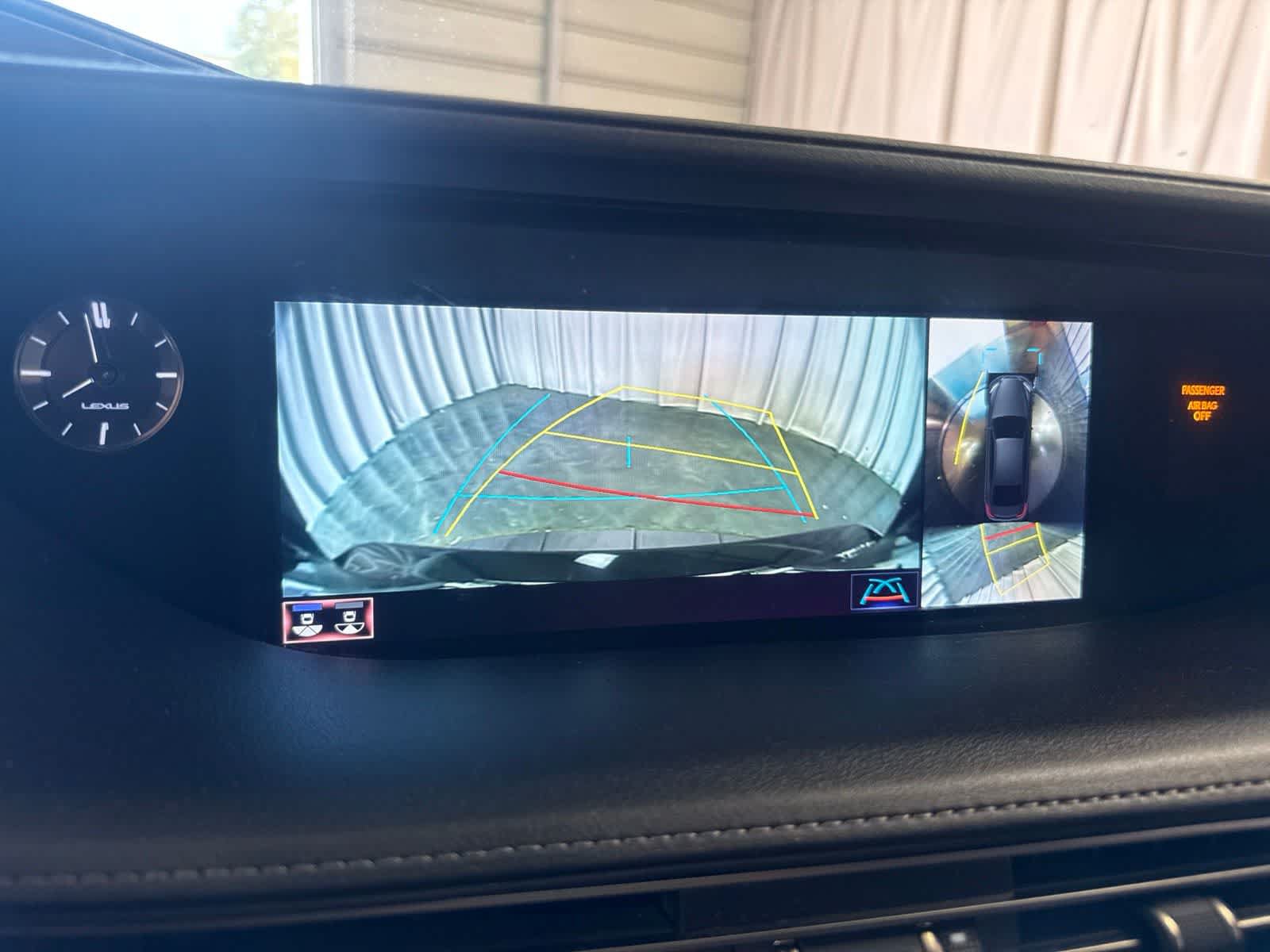 Used 2020 Lexus LS 500h w/ Luxury Package RWD image 28