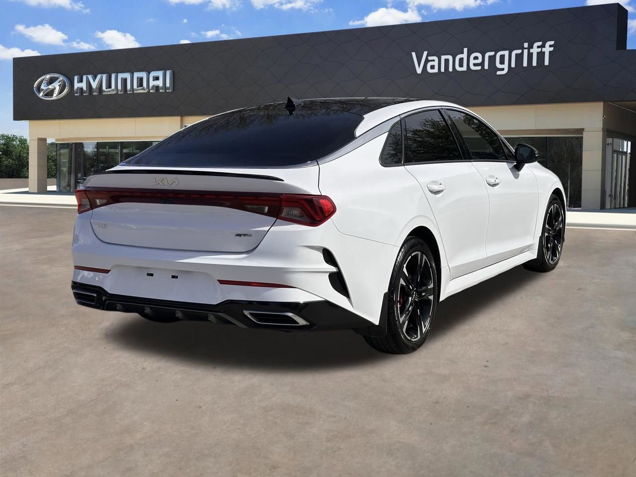 Used 2023 Kia K5 GT-Line image 11