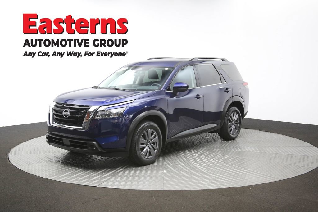 Used 2025 Nissan Pathfinder SV FWD image 55