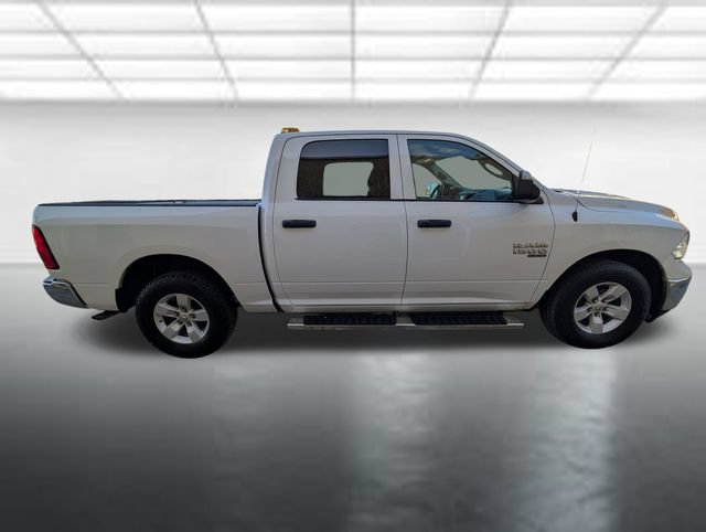 Used 2022 RAM 1500 Tradesman w/ Chrome Appearance Group RWD image 28
