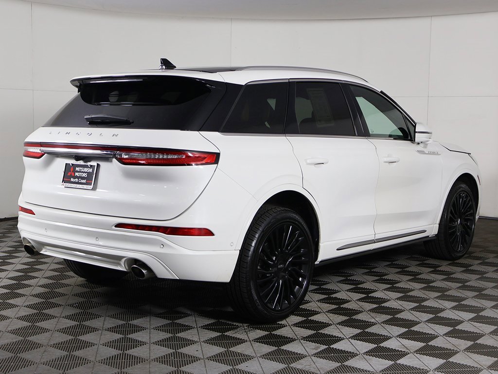 Used 2021 Lincoln Corsair Reserve w/ Equipment Group 201A image 12