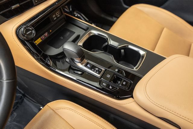 Used 2024 Lexus NX 350h AWD image 11