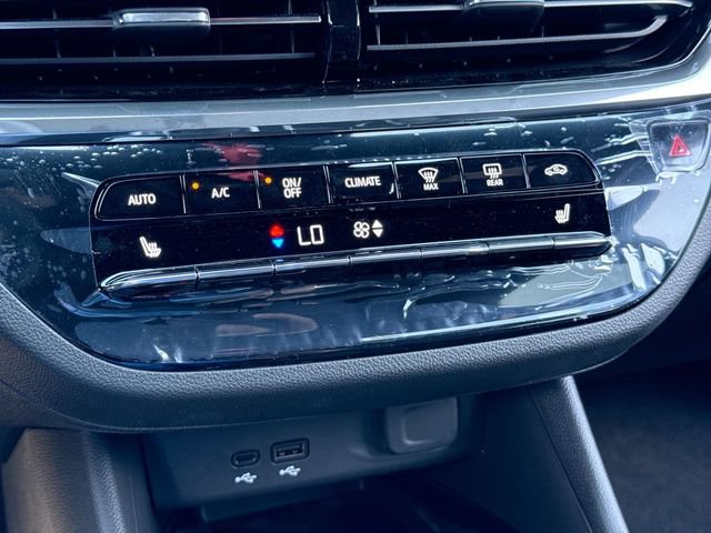 New 2026 Buick Envista Sport Touring FWD image 18