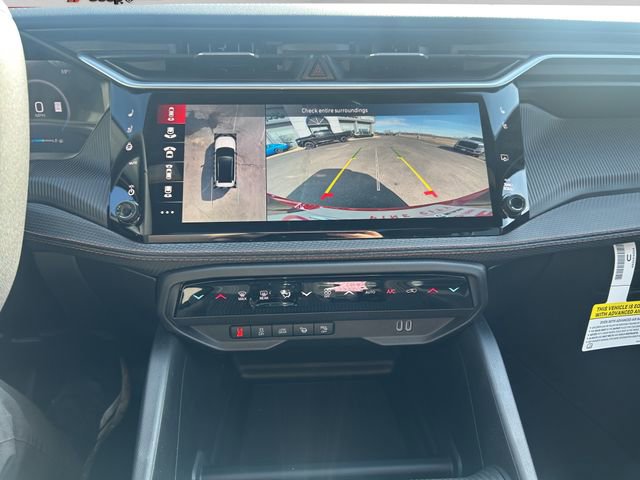 New 2026 Jeep Cherokee Overland image 33