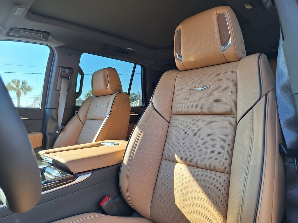 New 2026 Cadillac Escalade Luxury image 24