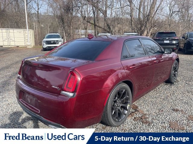 Used 2019 Chrysler 300 S image 8