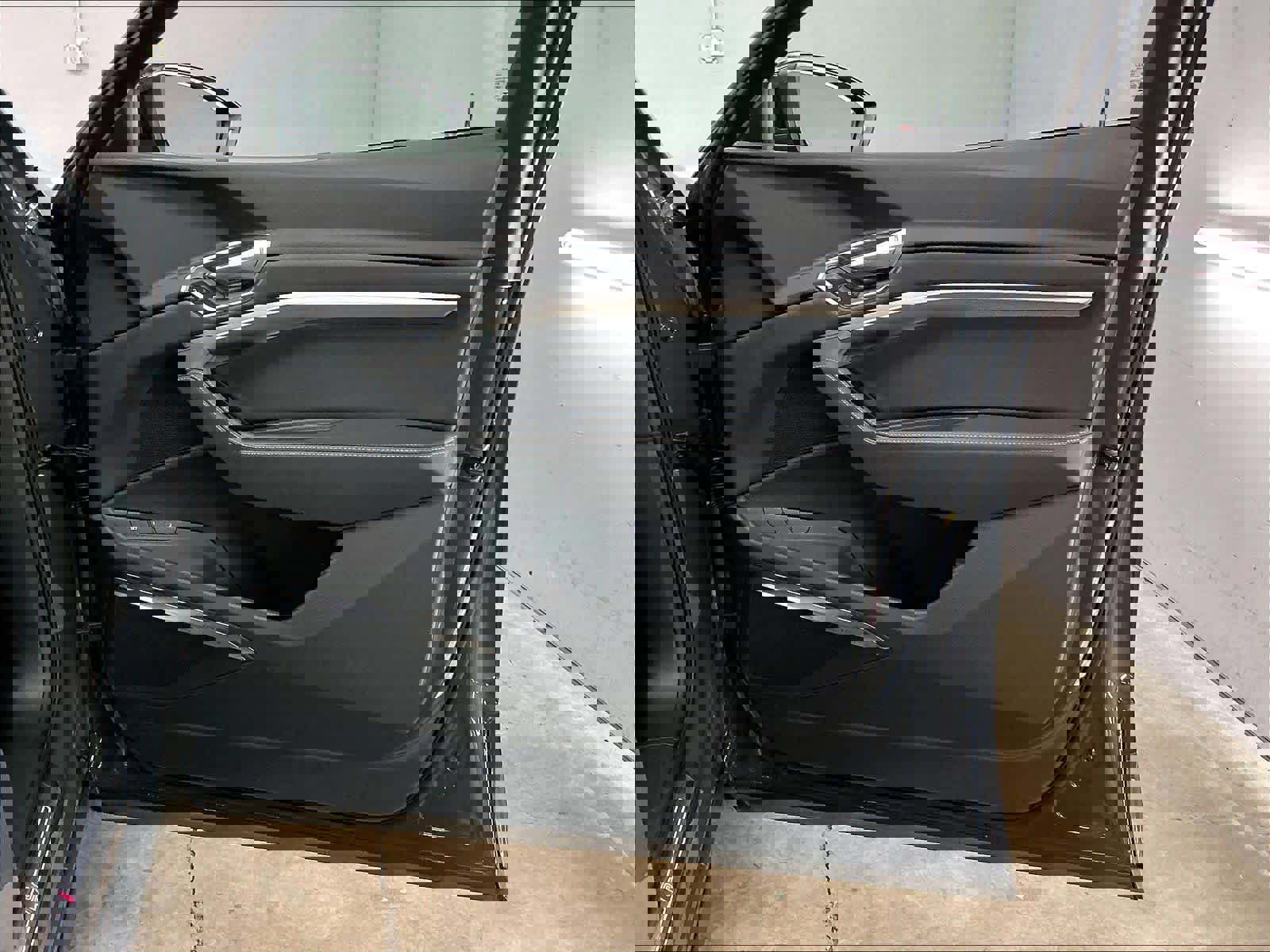 Certified 2024 Audi Q8 e-tron Prestige w/ Prestige Package image 27