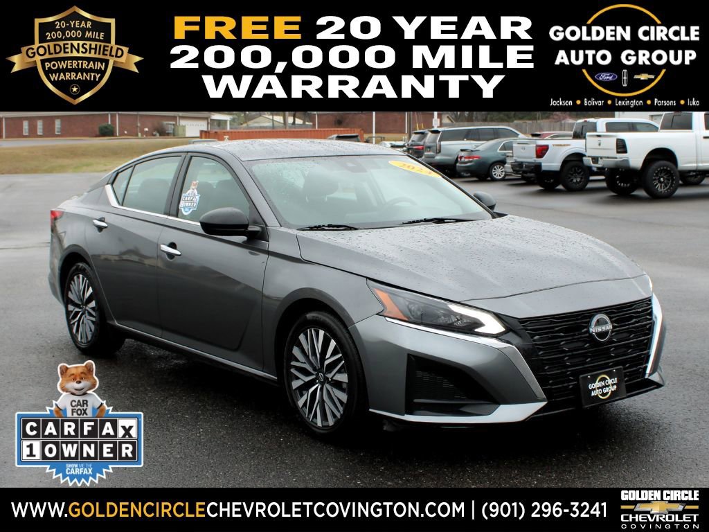 Used 2024 Nissan Altima 2.5 SV FWD image 1