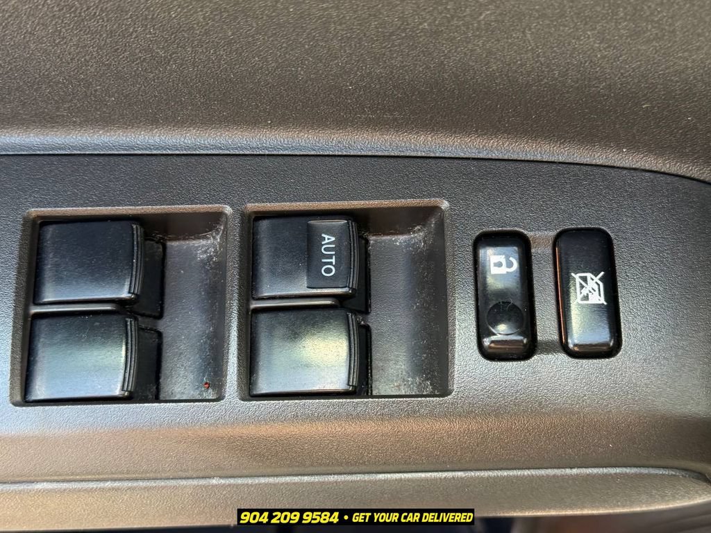 Used 2012 Scion xB FWD image 13