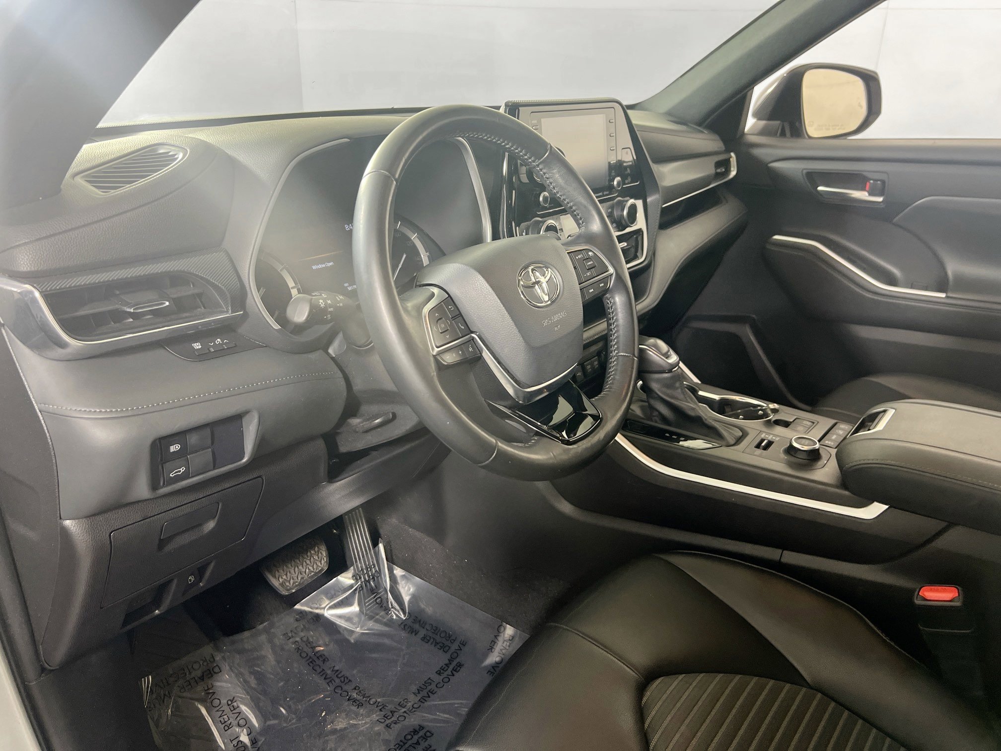 Used 2021 Toyota Highlander XSE image 9