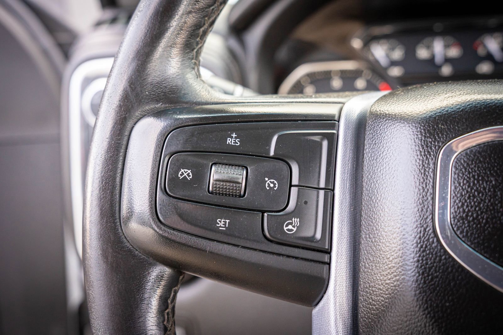 Used 2022 GMC Sierra 3500 SLE w/ SLE Convenience Package AWD/4WD image 17
