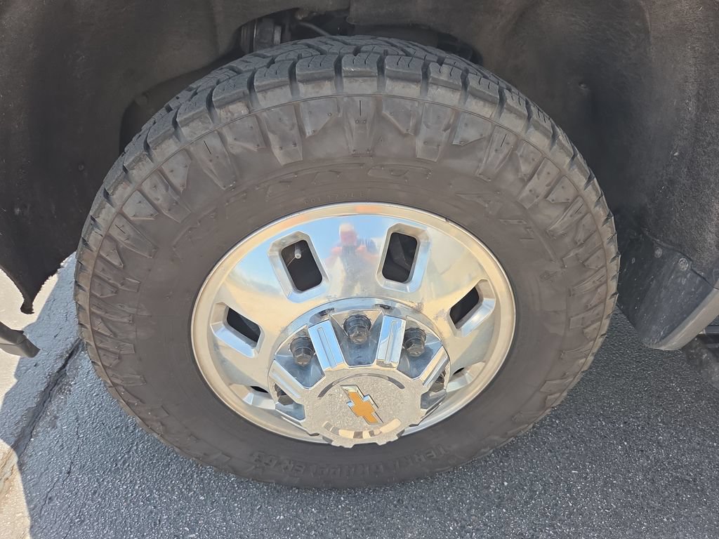 Certified 2024 Chevrolet Silverado 3500 High Country w/ High Country Premium Package AWD/4WD image 32