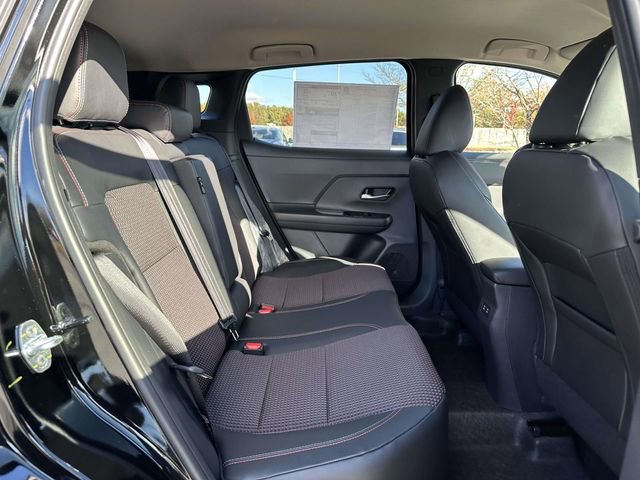 New 2026 Nissan Kicks SR w/ Cold Weather Package image 11