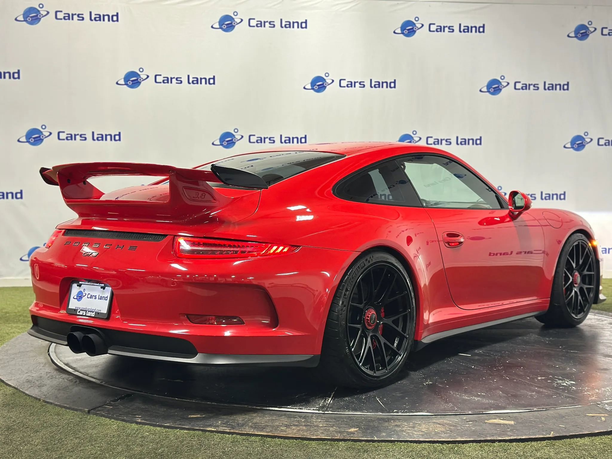 Used 2015 Porsche 911 GT3 RWD image 3