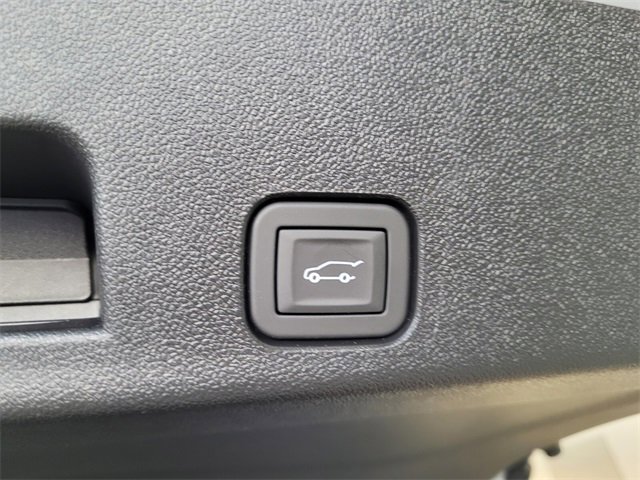 New 2026 GMC Acadia Denali w/ Super Cruise Package image 16